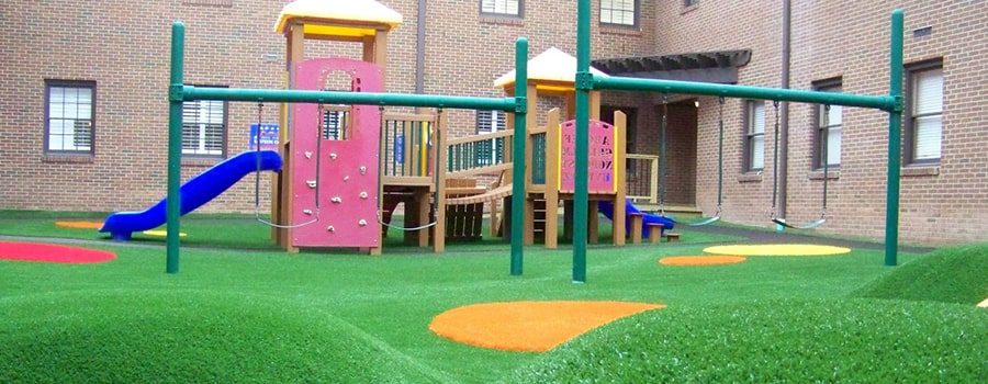 نصب چمن مصنوعی برای مهدکودک و خانه بازی: گام‌به‌گام و نکات حرفه‌ای